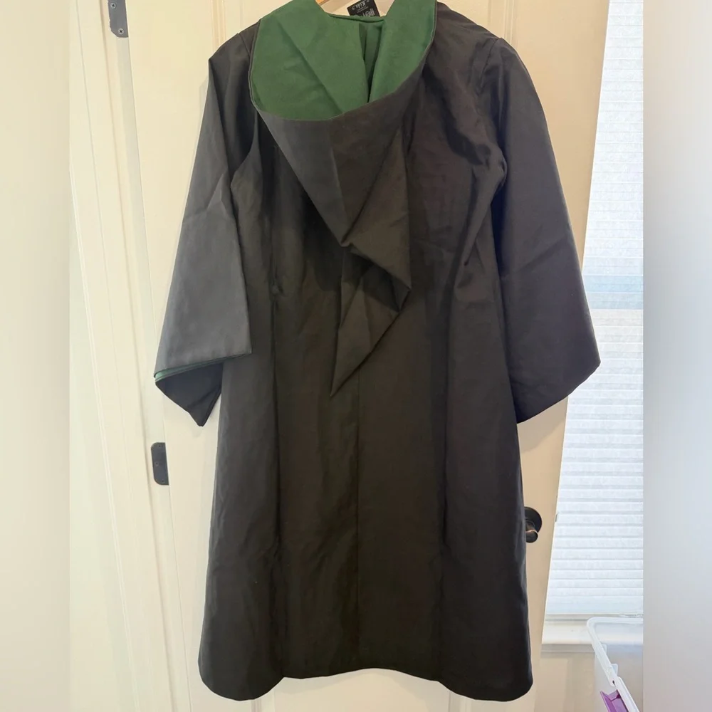 The Wizarding World of Harry Potter Youth Slytherin Cape